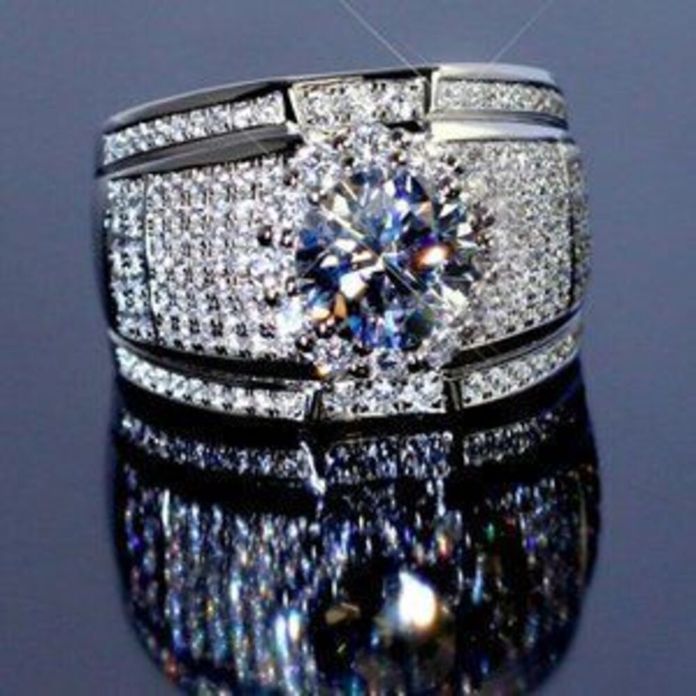 NEW 18K Round Halo Diamond Wide Wedding Band Ring
